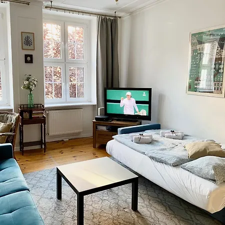 Lts Rent Comfortable Old Town & Art, Three *