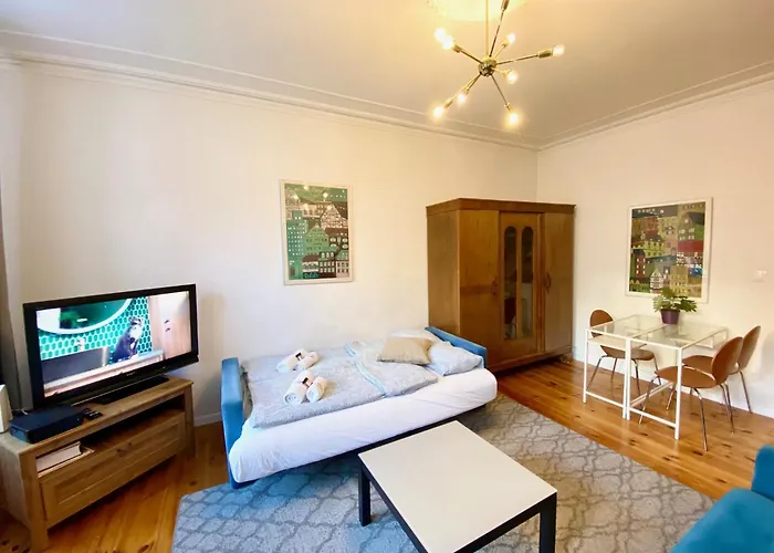 Lts Rent Comfortable Old Town & Art, Three *