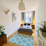 Lts Rent Comfortable Old Town & Art, Three Apartman